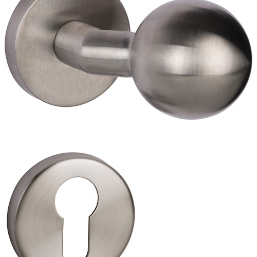 Türdrücker und Griffe (vhodna vrata)